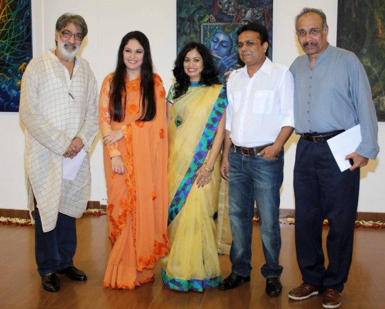 Gracy Singh at Rakhi Bedi's Art Show Gracy Singh