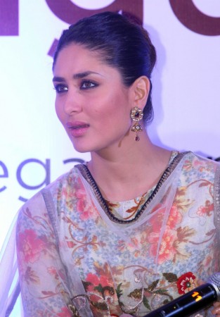 Kareena Kapoor at Malabar Gold and Diamond online store launch event. Kareena Kapoor