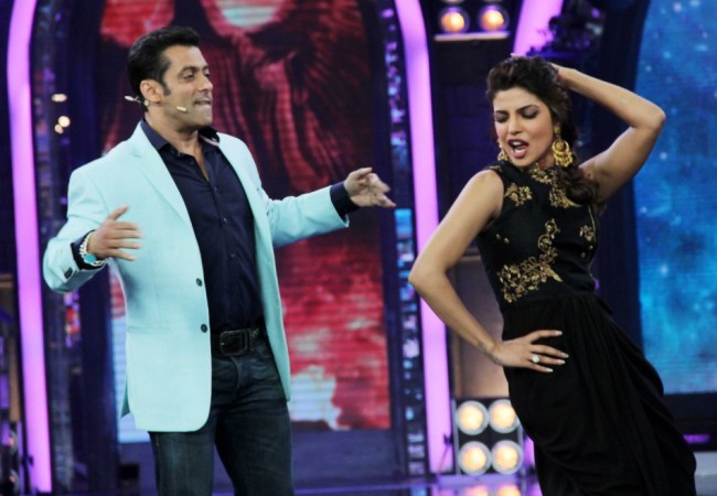 Salman and Priyanka dance it out (photo Varinder Chawla) Salman and Priyanka dance it out (photo Varinder Chawla)