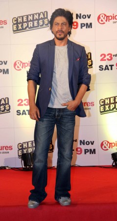 Shah Rukh Khan at Chennai Express success party Shah Rukh Khan