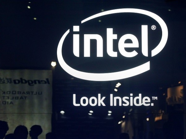 Intel's MICA Bracelet Is A Fancy Women Accessory For $495
