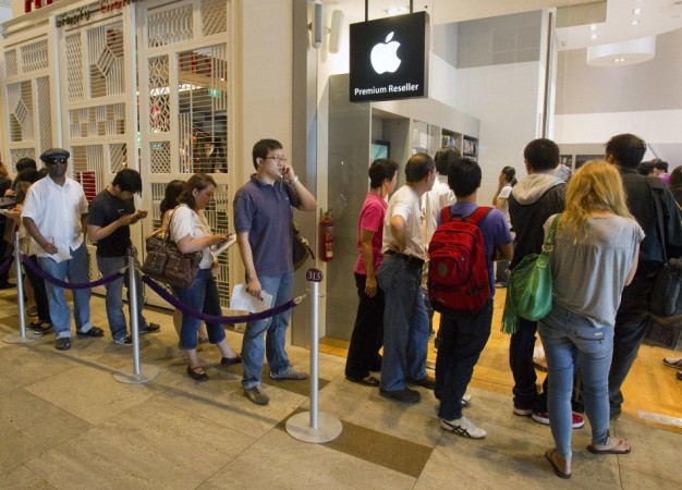 Apple Launches New Trade-In Program; Takes A Jab At Android Users, Accepts Any Phone
