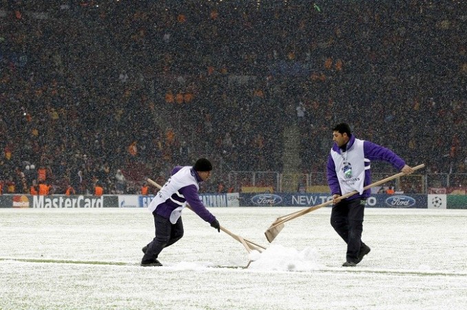 The Champions League game between Galatasaray and Juventus had to be abandoned due to heavy snowfall. Reuters Galatasaray Juventus snow