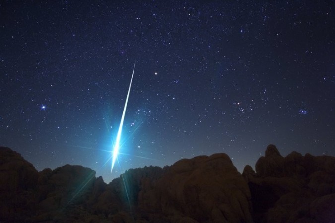 One of the best displays of fireballs can be seen in the Geminid meteor shower. (Photo: Nasa).