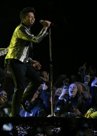 Bruno Mars at NFL Super Bowl/Reuters Bruno Mars at NFL Super Bowl/Reuters