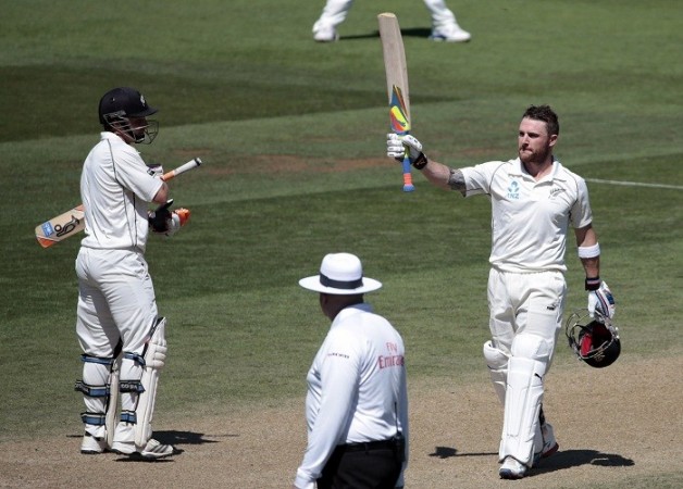 Brendon McCullum acknowledges the crowd after reaching his double hundred in the second Test against India, 17 February. Reuters Brendon McCullum BJ Watling New Zealand