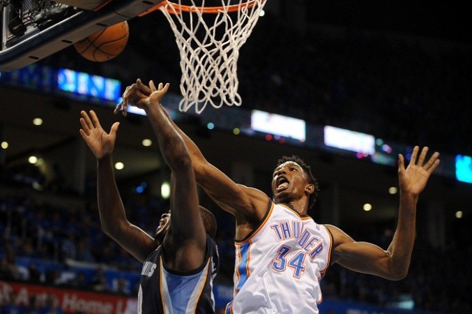 Memphis Grizzlies and Oklahoma City Thunder in action during Game 1 of the NBA playoffs. Memphis Grizzlies v Oklahoma City Thunders