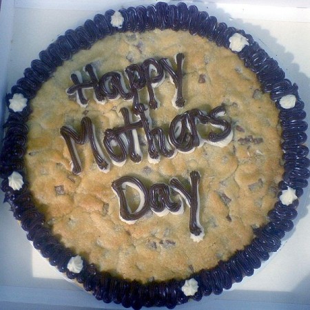 Mother's Day 2014: What is the history behind this day? Here is an account of its origin and how the tradition evolved. (Wikimedia Commons) Mother's Day 2014: What is the history behind this day? Here is an account of its origin and how the tradition evolved. (Wikimedia Commons)
