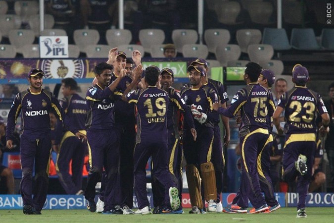 KKR players celebrate the wicket of Sunrisers Hyderabad opener Aaron Finch, 18 May KKR