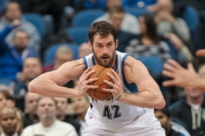 The Cleveland Cavaliers are aiming to sign the Minnesota Timberwolves' Kevin Love. Kevin Love