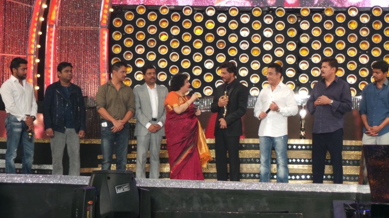 SRK and Tamil film stars at Vijay Awards