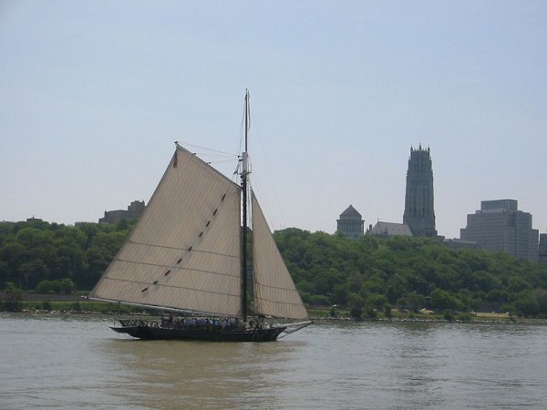 Hudson River Sloop Clearwater