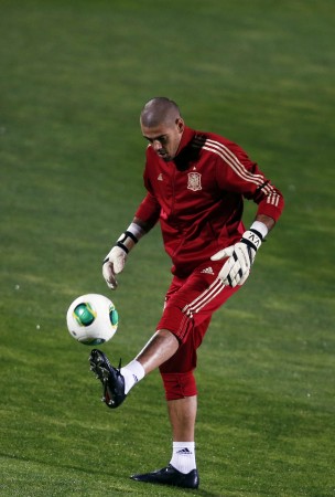 Liverpool have plenty of space in their squad to accommodate Valdes Victor Valdes