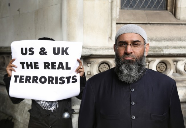 British radical imam Anjem Choudary has said he does not feel sorry for Alan Henning, a hostage held by Islamic State. British hate cleric Anjem Choudary has described the Islamic State as the sort of society he would love to stay with his family.