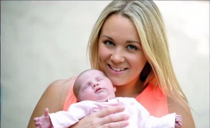 Chloe with her daughter Rose Baby Girl Born With Two Front Teeth