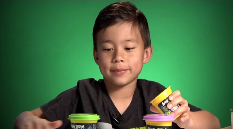 Eight-year-old Evan makes $ 1.3 million per year via posting toy reviews on YouTube Eight-Year-Old makes $ 1.3 million per year via YouTube videos