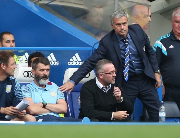 Roy Keane was not too happy about Jose Mourinho trying to give out a post-match handshake before the match had ended Roy Keane Paul Lambert Aston Villa Chelsea Jose Mourinho