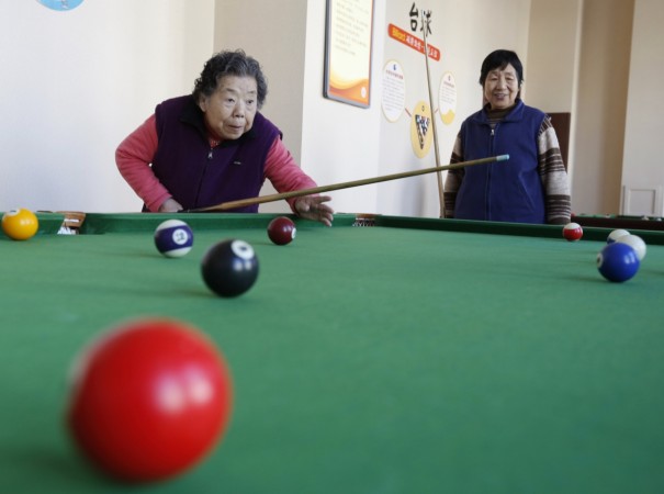 Billiards is suited for active ageing, Aske Juul Lassen's reseaerch shows. Billiards