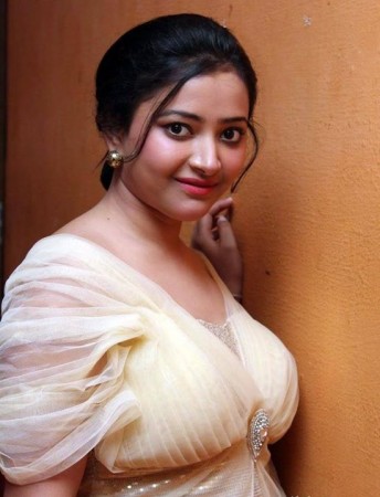 Shweta Basu Prasad Telugu Actresses Who Were Caught In Prostitution Act