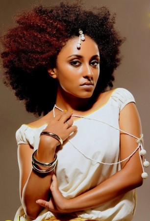 Pearle Maaney Pearle Maaney