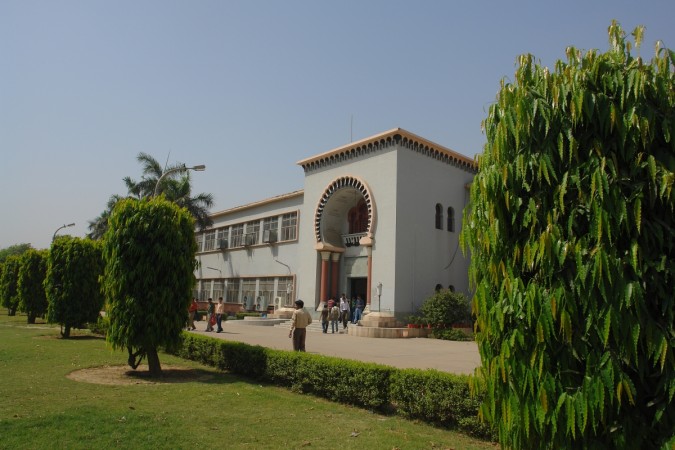 Maulana Azad Library
