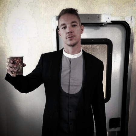 Diplo asked fans to start a fundraiser to get Taylor Swift a booty Diplo asked fans to start a fundraiser to get Taylor Swift a booty