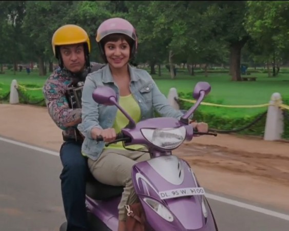 'PK' 2nd Song 'Love is a Waste of Time' Review 'PK' 2nd Song 'Love is a Waste of Time' Review