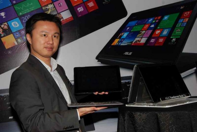 ASUS Regional head Peter Chan showcasing the products ASUS Regional head Peter Chan showcasing the products