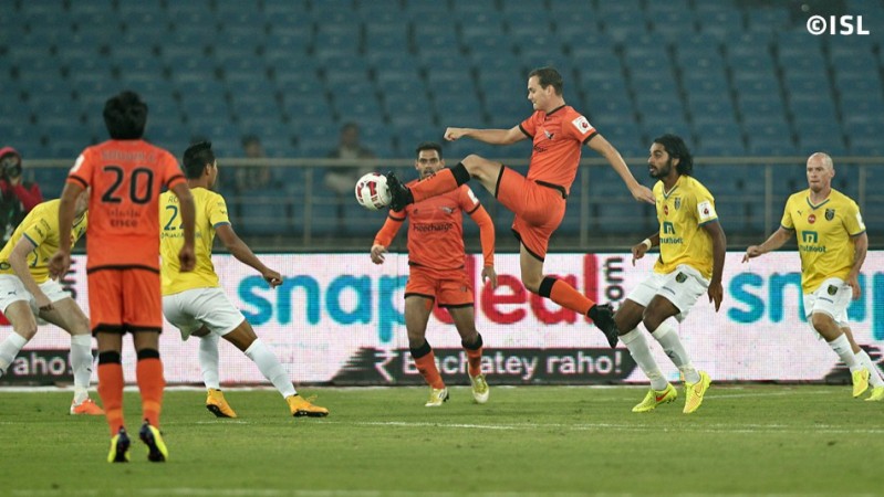 Delhi Dynamos' Wim Raymaekers in action during his side's ISL clash against Kerala Blasters Delhi Dynamos vs Kerala Blasters FC