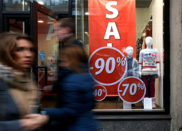 Black Friday 2014 Shopper's Guide; Find The Working Hours For The Stores Around You