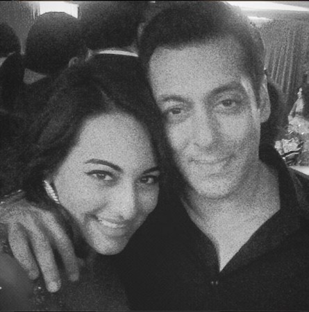 Sonakshi Sinha, Salman Khan Sonakshi Sinha, Salman Khan