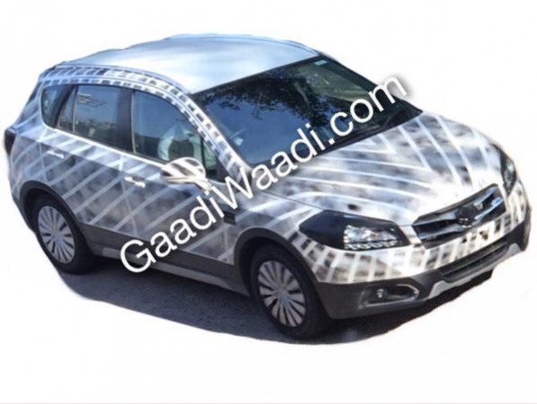 Maruti Suzuki SX4 S-Cross Spied With HID Projector Headlamps and DRL Maruti Suzuki SX4 S-Cross Spied With HID Projector Headlamps and DRL