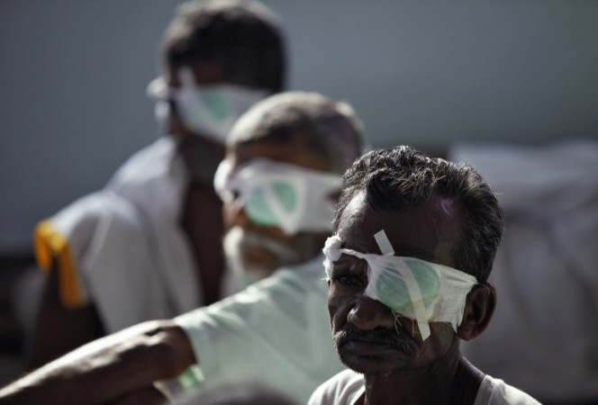 Cataract surgery eyesight