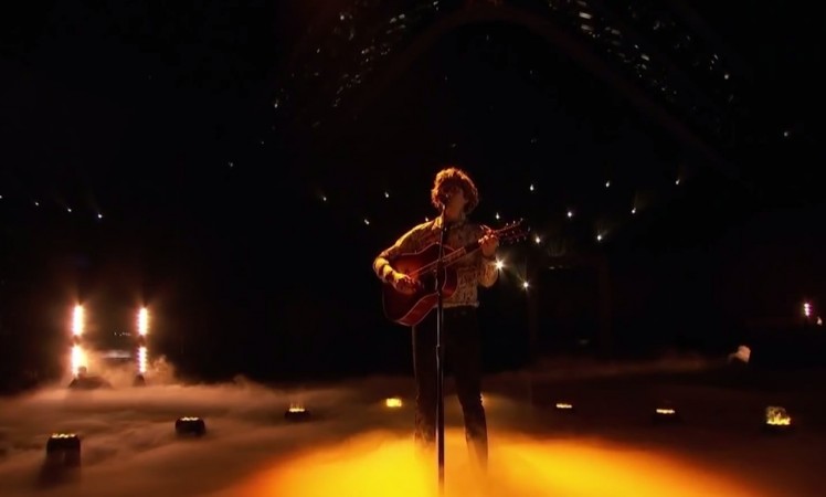 Matt McAndrew singing Damien Rice's "The Blower's Daughter" on "The Voice" U.S. Season 7