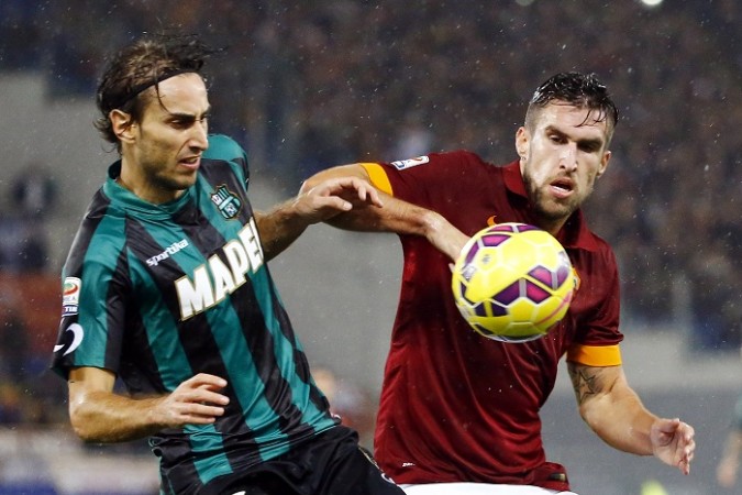 Manchester United target Kevin Strootman (R) is also wanted by Chelsea Simone Missiroli Sassuolo Kevin Strootman Roma
