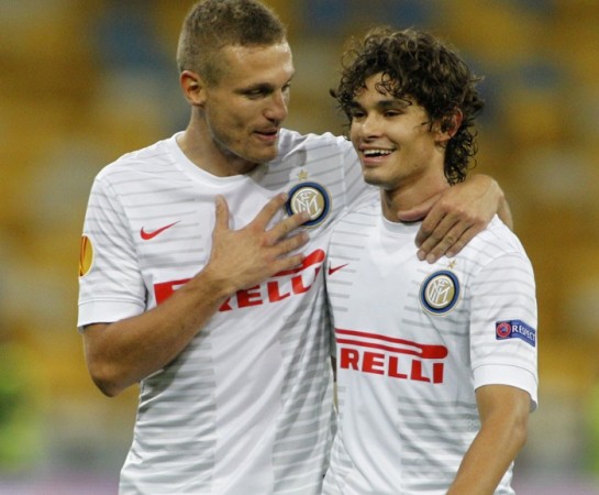 Arsene Wenger turned down the chance to bring Nemanja Vidic (L) back to the English Premier League Nemanja Vidic Dodo Inter Milan