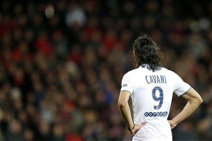 Arsenal manager Arsene Wenger has been given the opportunity to make a move for PSG striker Edinson Cavani in the January transfer window Edinson Cavani PSG