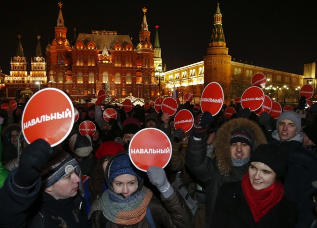 Russian opposition leader Alexey Navalny was detained Tuesday for breaking a house arrest to join an ongoing protest. Russian opposition leader Alexey Navalny was detained Tuesday for breaking a house arrest to join an ongoing protest.
