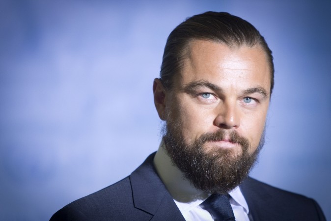 Leonardo DiCaprio takes a blonde beauty for bikini shopping at Caribbean Island. Leonardo DiCaprio