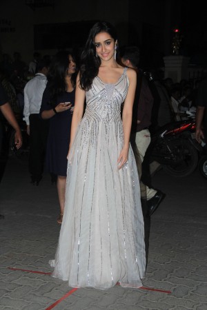 Shraddha Kapoor Replaces Alia Bhatt; 'Haider' Actress to Play Female Lead in 'Rock On' Sequel