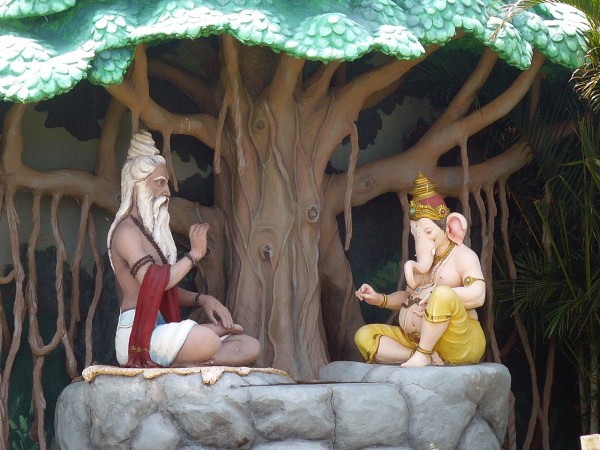 UK Lecturer narrates Mahabharata on Twitter from the villain's perspective. UK Lecturer narrates Mahabharata on Twitter