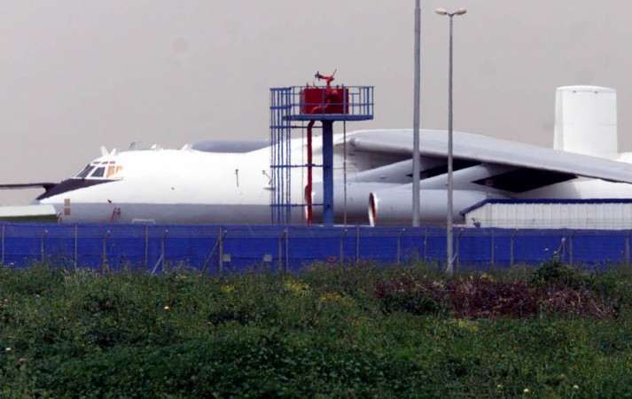 An Ilyushin-76 plane modified with the Israeli Phalcon strategic airborne radar system is parked at Tel Aviv's Ben Gurion Airport seen in this April 12, 2000 file picture. Israel is close to signing a deal to sell India a more than $1 billion strategic airborne radar system in the biggest arms deal since diplomatic ties were established, an Israeli official said. An Ilyushin-76 plane modified with the Israeli Phalcon strategic airborne radar system