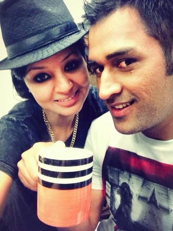 Sakshi - MS Dhoni Sakshi - MS Dhoni