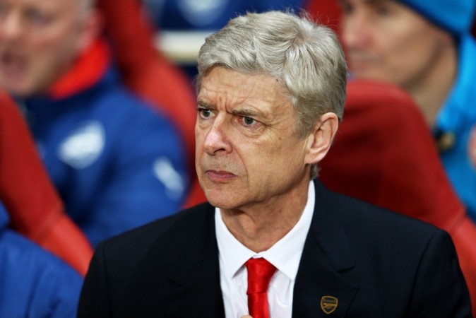 Wenger says that he does not want to comment about players from other clubs Arsene Wenger