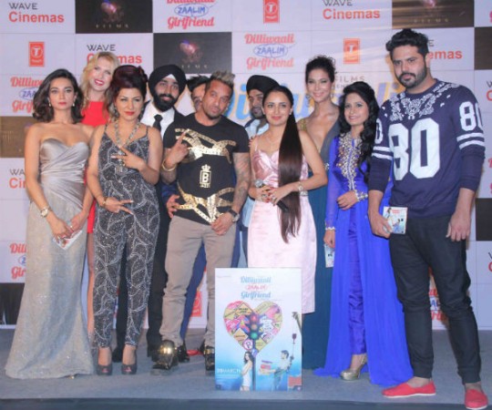 Jazzy B and Hard Kaur at Dilliwali Zaalim Girlfriend music launch Jazzy B and Hard Kaur at Dilliwali Zaalim Girlfriend music launch