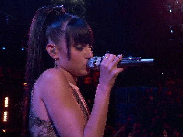 Mia Z performs "Ain't No Sunshine" on "The Voice" Season 14