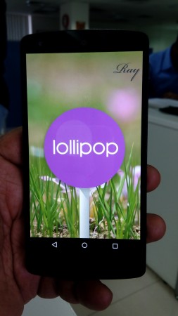 Nexus 5 with Android 5.1.1 Lollipop Nexus 5 with Android 5.1 Lollipop