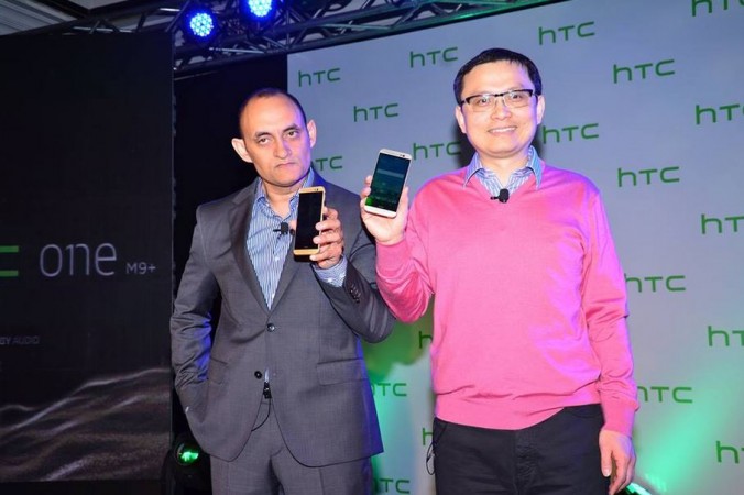 Presenting the new HTC One M9 . (L to R. Faisal Siddiqui (President, South Asia and India) and Chia Lin Chang (President of Global Sales and Chief Financial Officer) HTC One M9 , One E9 Officially Launched in India; Price, Specifications