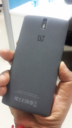 Install OxygenOS and re-root your OnePlus One Smartphone: How to Cyanogen OS 12 Vs Oxygen OS: Which ROM Suits Your OnePlus One The Best; How To Download