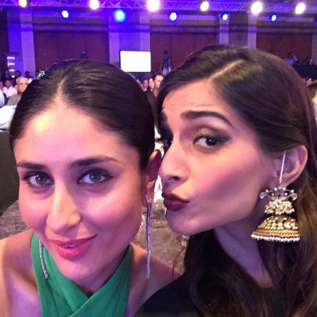 Kareena Kapoor Khan and Sonam Kapoor Kareena Kapoor Khan and Sonam Kapoor